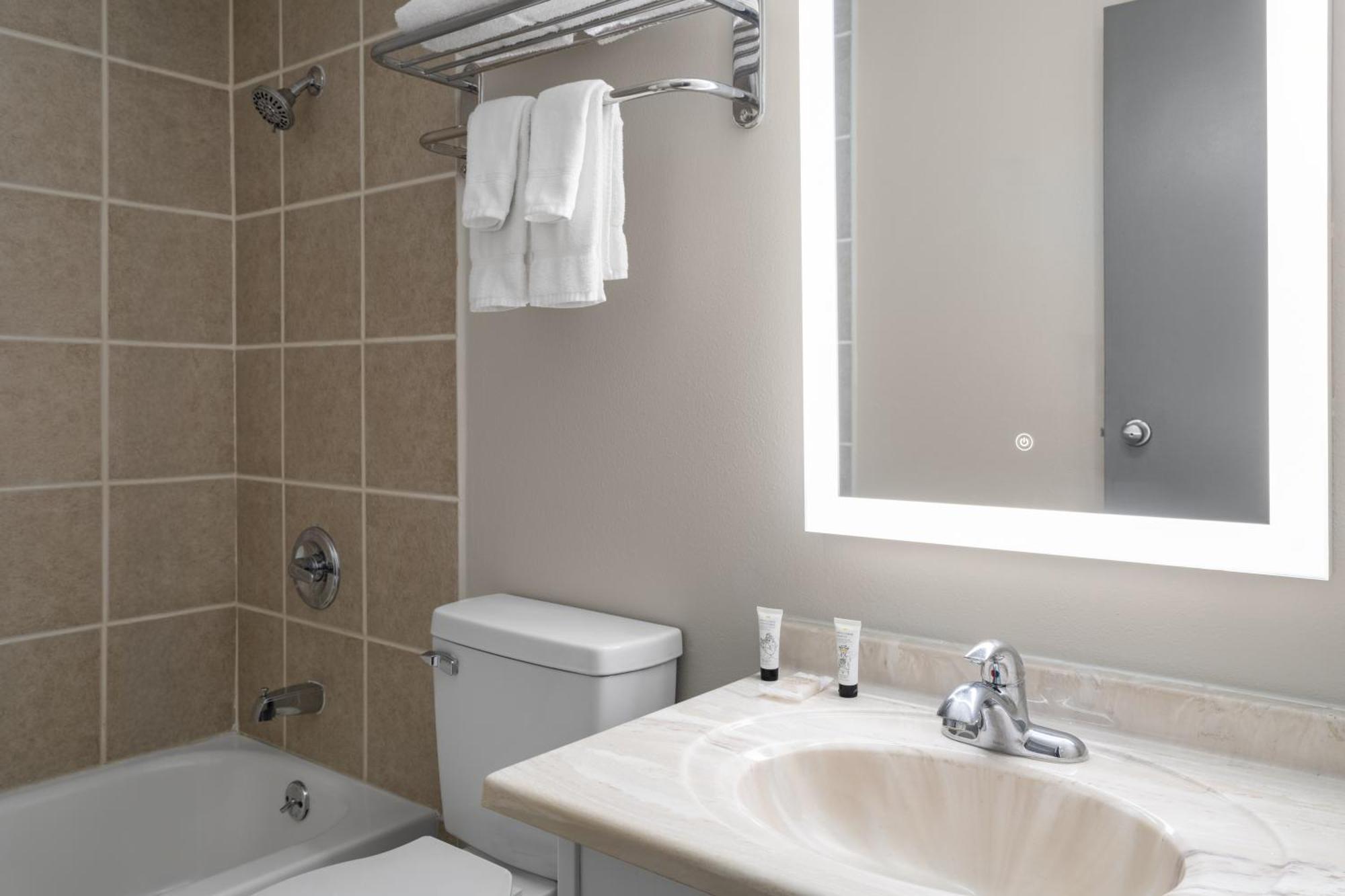 Baymont Inn & Suites By Wyndham Liberty Buitenkant foto