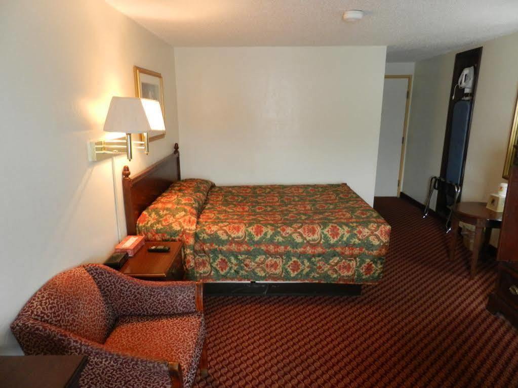 Baymont Inn & Suites By Wyndham Liberty Buitenkant foto